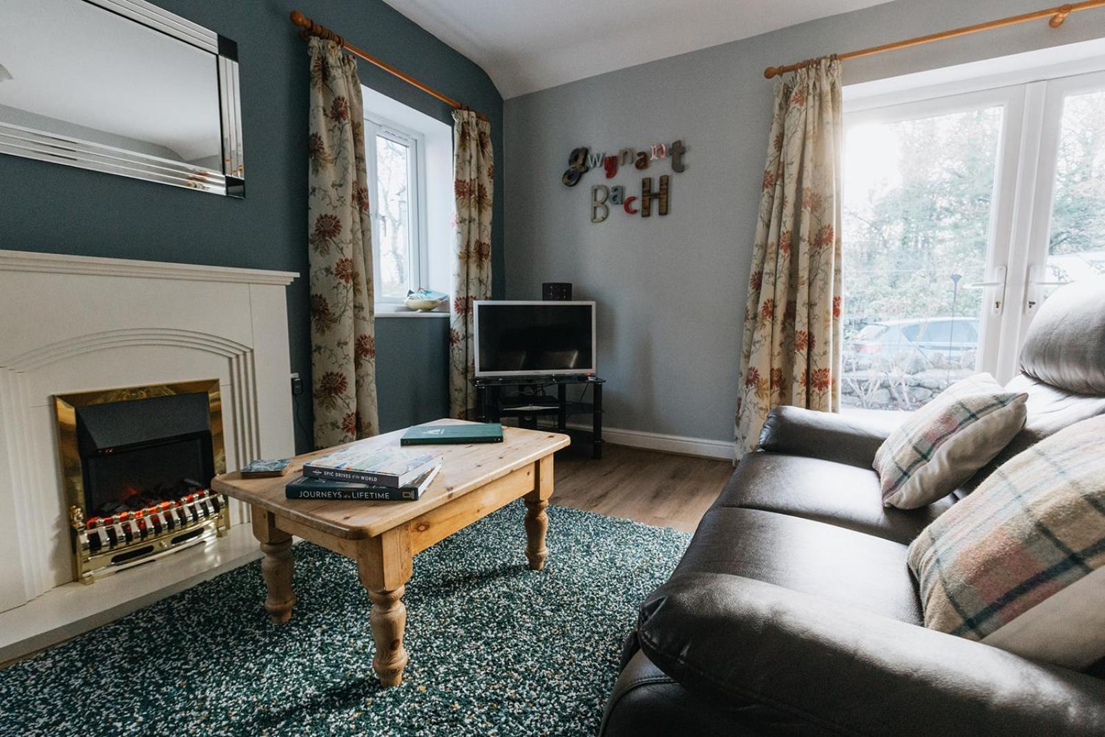 Gwynant Bach - Cosy 2 Bed Bungalow Cottage In Snowdonia National Park, Conwy, North Wales Exterior foto